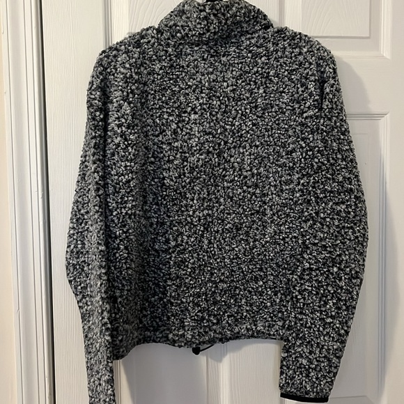 Zipper front sweatshirt - Picture 6 of 8